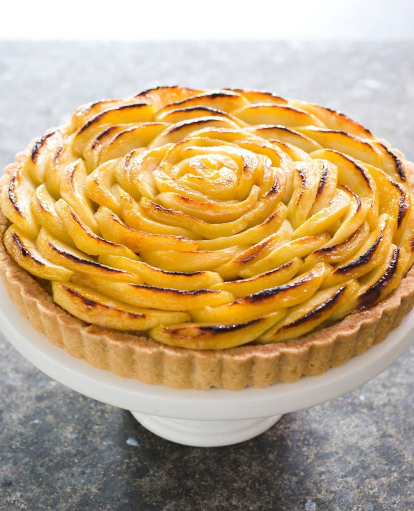 The 13 Best Apple Pies Ever, According To Your Taste Buds