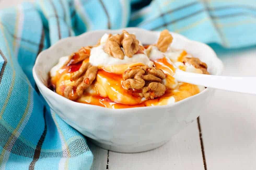 Greek Yogurt with Nuts and Honey 