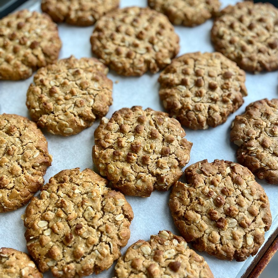 Peanut Butter Oatmeal Cookies
