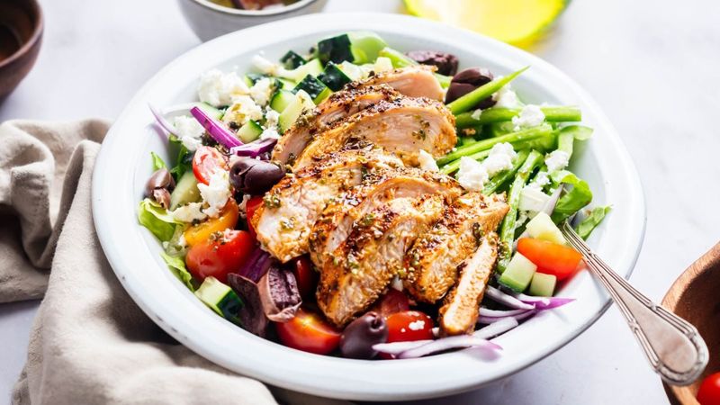Greek Salad with Grilled Chicken