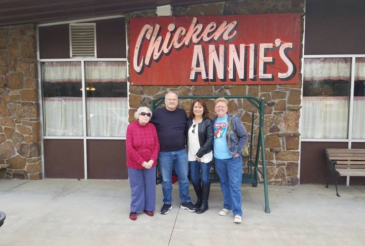 Chicken Annie's: Pittsburg, Kansas