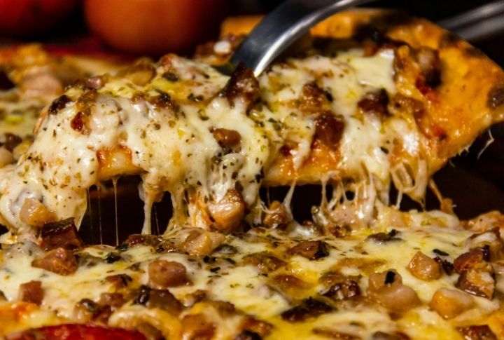 Iowa: Breakfast Pizza
