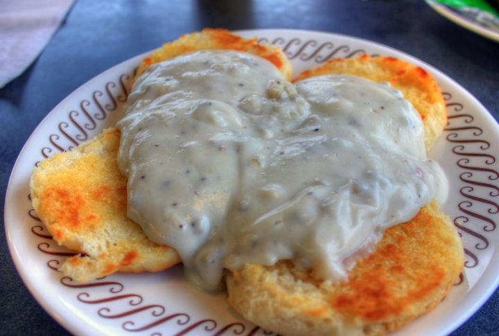 Mississippi: Biscuits And Gravy
