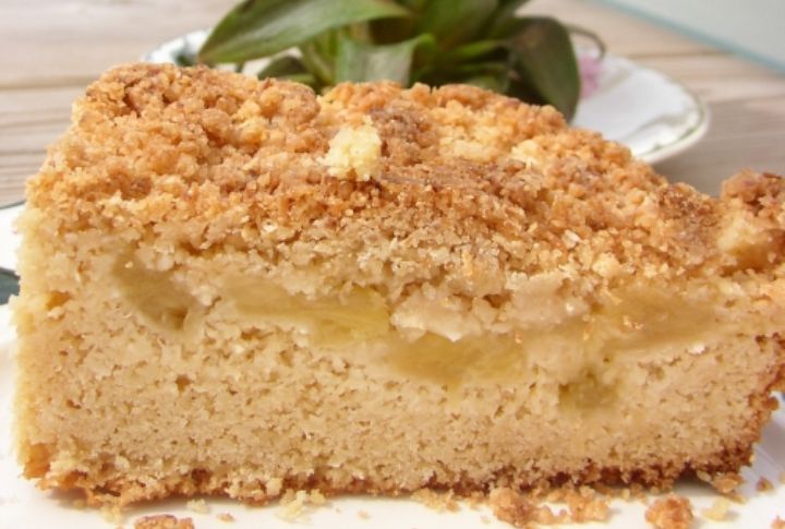 Pineapple Coconut Dump Cake