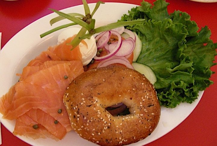 New York: Bagel With Lox
