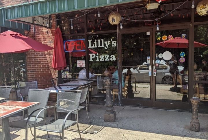 North Carolina: Lilly's Pizza, Raleigh
