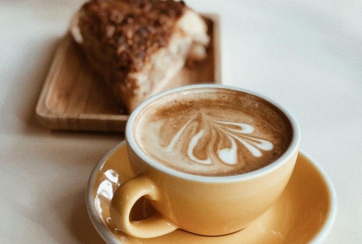 Rhode Island: Coffee Milk And Johnnycakes