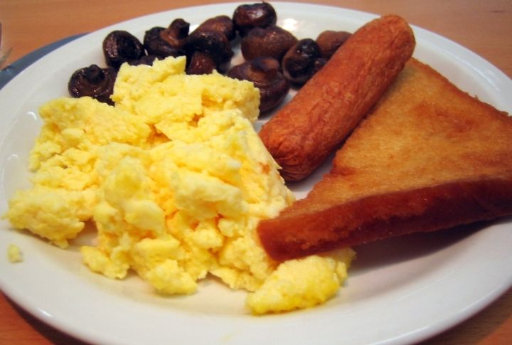 South Dakota: Frybread With Eggs