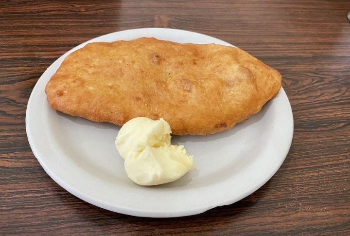 Utah: Scones With Honey Butter