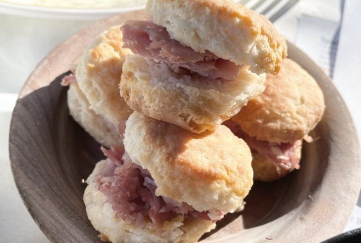 Virginia: Ham Biscuits
