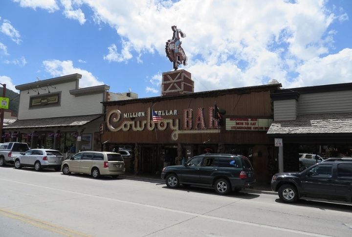 Wyoming: The Million Dollar Cowboy Bar