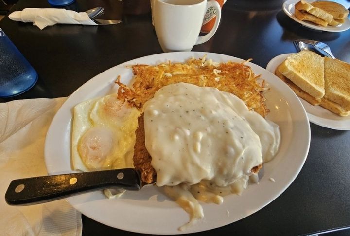 Wyoming: Chicken Fried Steak And Eggs