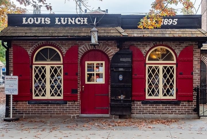 Connecticut: Louis' Lunch