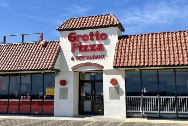 Delaware: Grotto Pizza, Rehoboth Beach