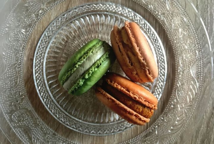 Pineapple Coconut Macarons