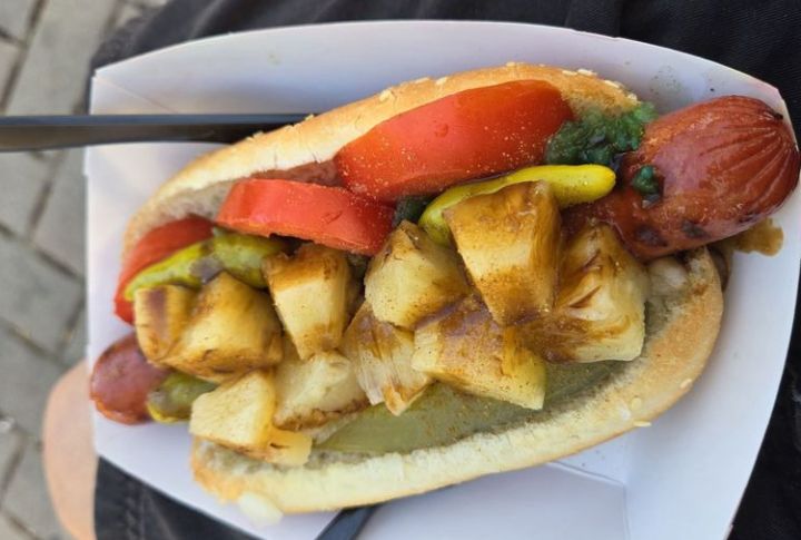 Tropical Hot Dog Bar