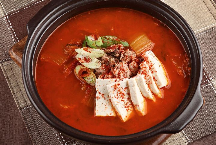 Korean Kimchi Jjigae