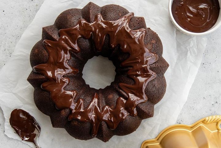 Chocolate Sour Cream Pound Cake