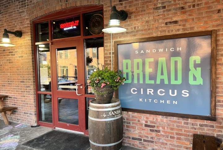 South Dakota, The Bread & Circus Sandwich Kitchen