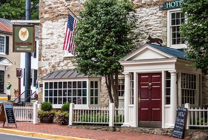 Grab A Nostalgic Bite At The Oldest Restaurant In Each U.S. State