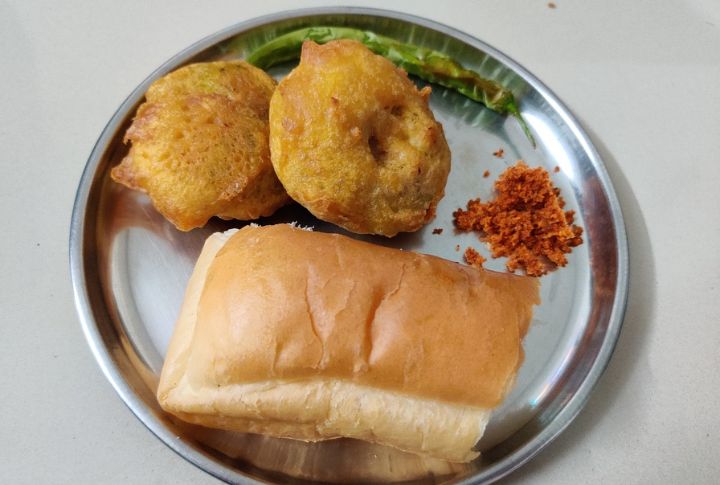 Vada Pav: India