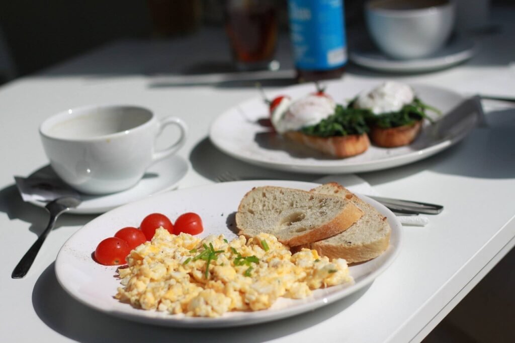 breakfast, café, eating, lunch, egg, scrambled eggs, poached eggs, eggs benedict, scrambled eggs, scrambled eggs, scrambled eggs, scrambled eggs, scrambled eggs