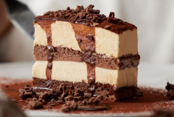 Tiramisu Basque Cheesecake