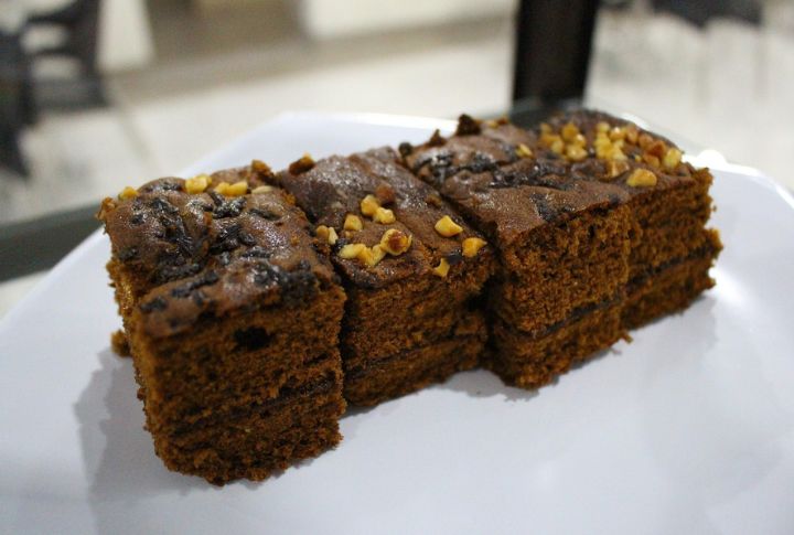 Brownies Become A Bake Sale Staple (1950s)
