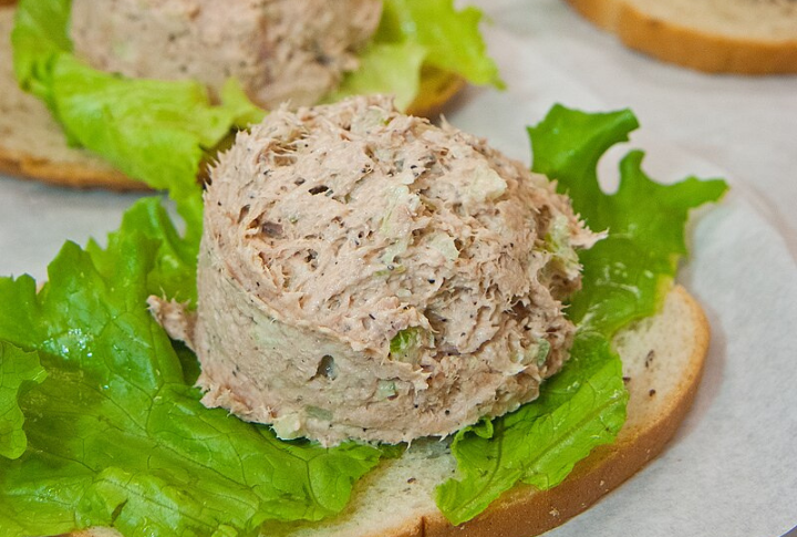 Tuna Salad Cups