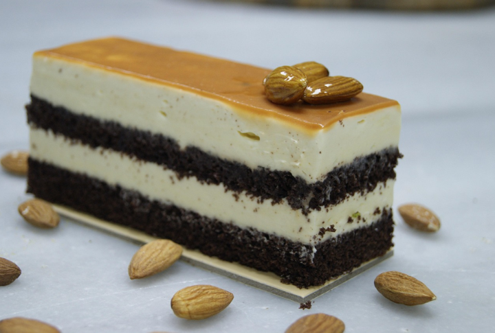 Almond Sheet Cake With White Icing