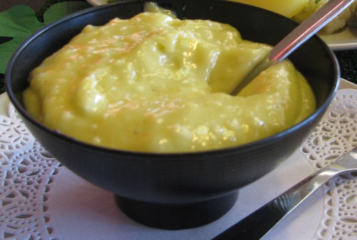 Aioli (Correct Pronunciation: "Eye-oh-lee")