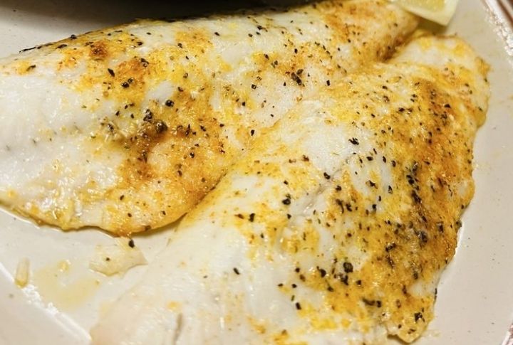 Illinois: Garlic Butter Walleye