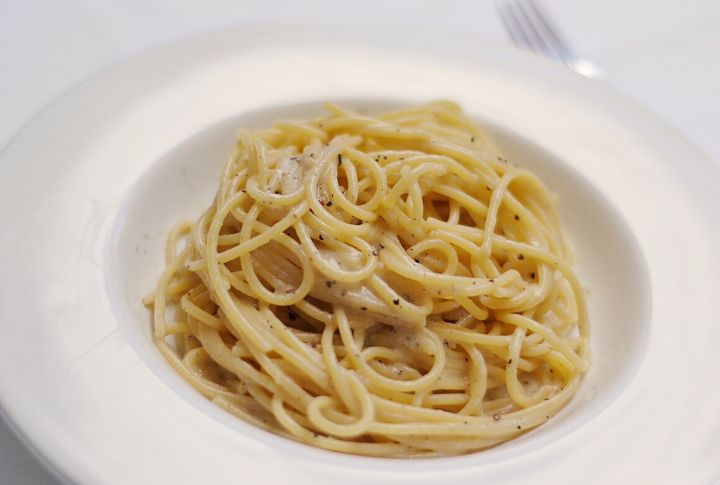 Pasta Alla Cacio E Pepe