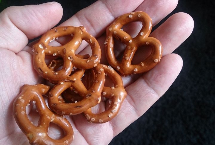 Salted Caramel Pretzel Punch