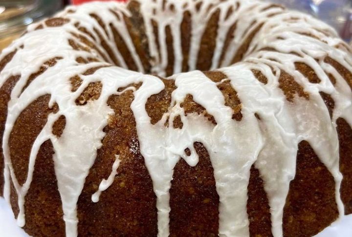 Streuseled Zucchini Bundt Cake