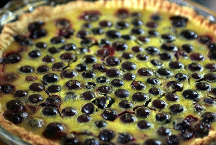 Lemon Curd Tartlets With Blueberries