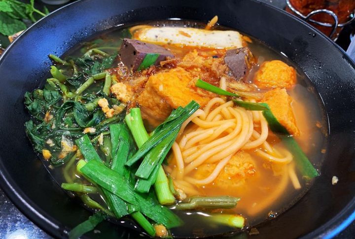 Canh Bun, Vietnam
