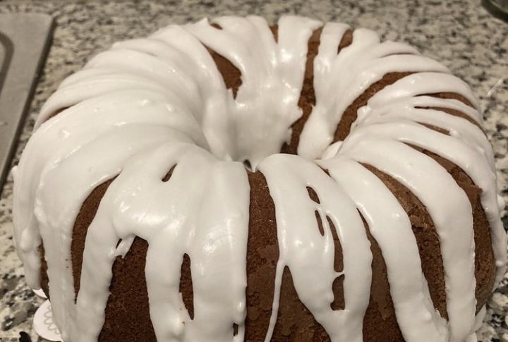Sock-It-To-Me Cake Brings Southern Flair Nationwide (1973)