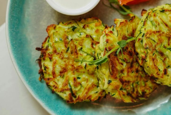 Crispy Baked Zucchini Fritters