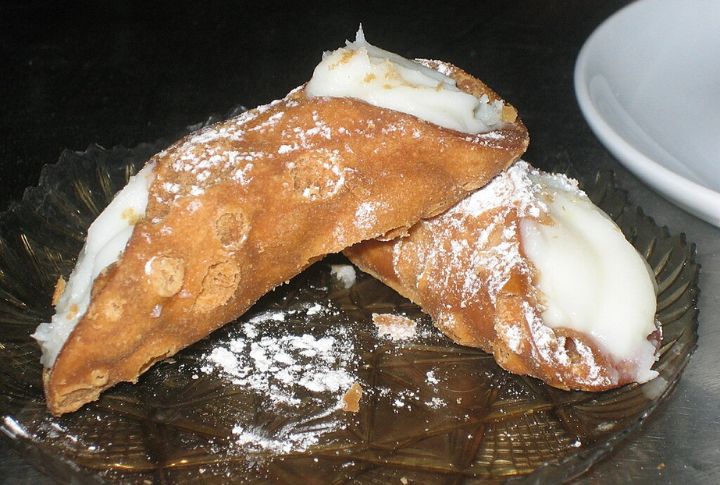 Homemade Cannoli