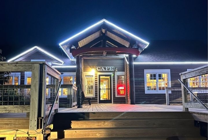 Minnesota: Rustic Inn Cafe, Two Harbors