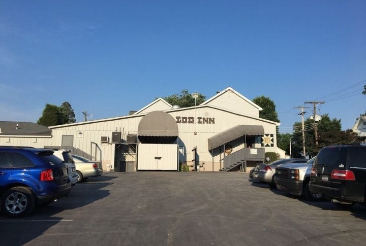 The Log Inn, Indiana