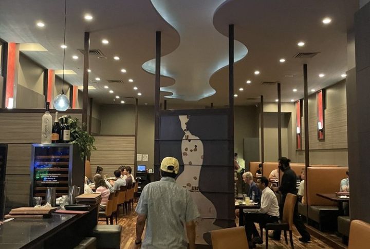High-End Ambiance And Experiential Dining