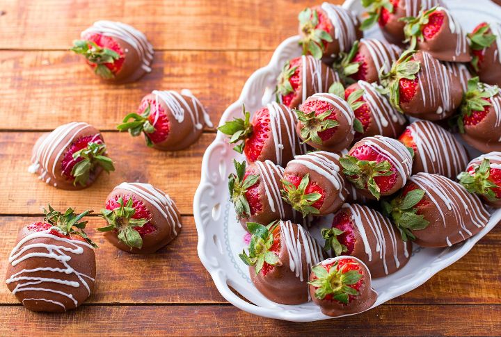 Chocolate-Dipped Strawberries