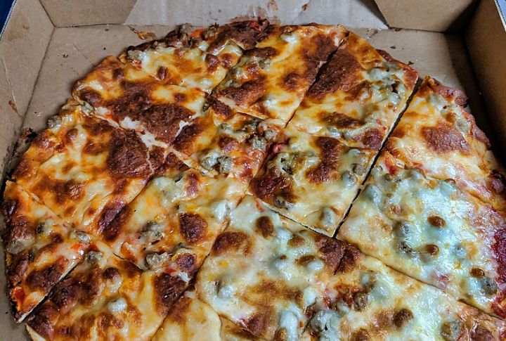 St. Louis–Style Pizza