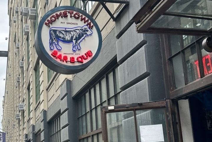 New York: Hometown Bar-B-Que