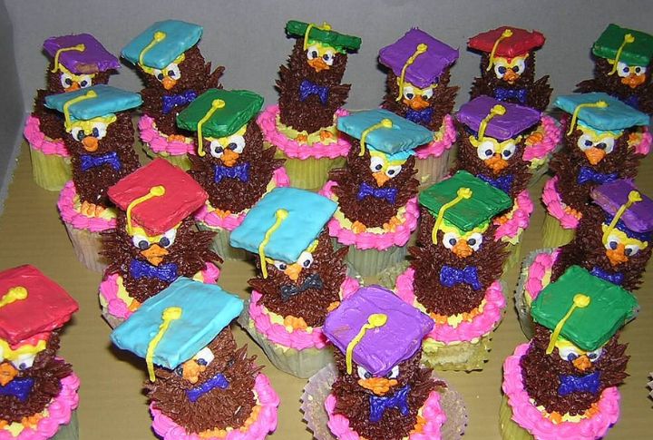 Graduation-Themed Cupcakes