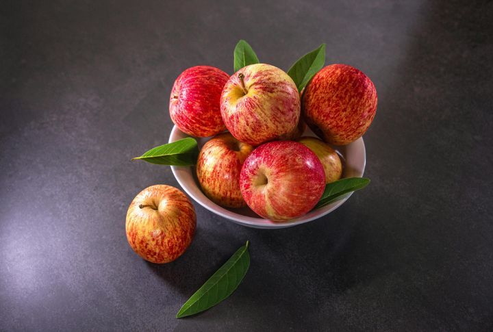 Apples