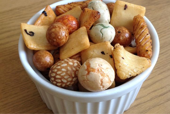 Flavored Snack Crackers