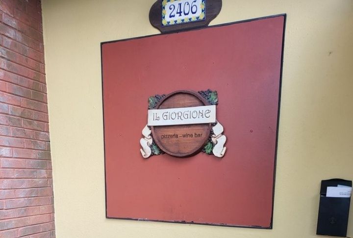 South Carolina: Il Giorgione, Columbia